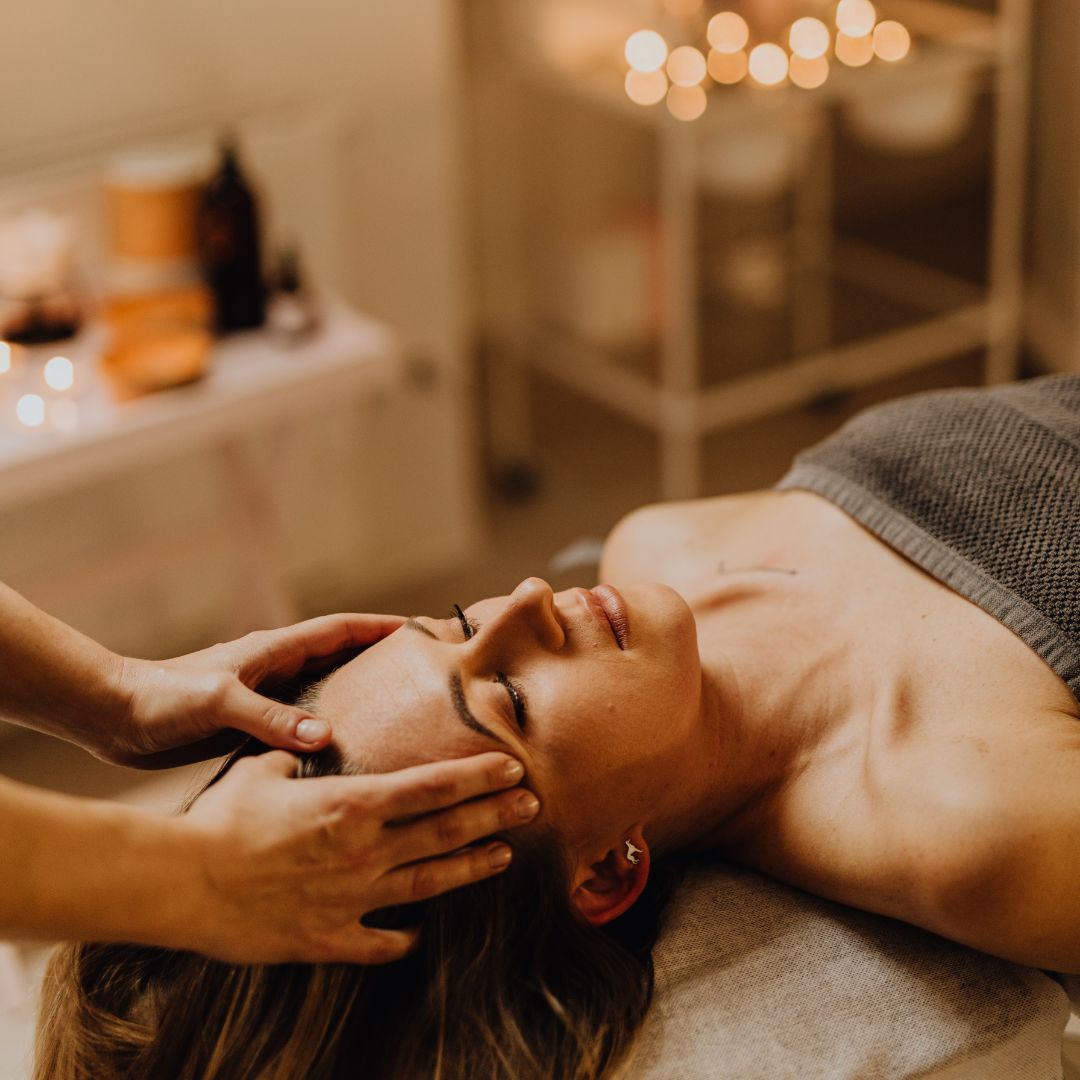Les bienfaits de l’huile de massage au CBD et huile de jojoba — La Chanvré Paris